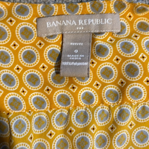 Banana Republic top size 0Petite - Picture 6 of 7